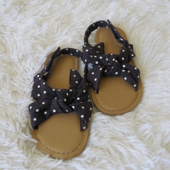 Girls Summer Sandals - Old Navy Brand - Picture 4 of 11